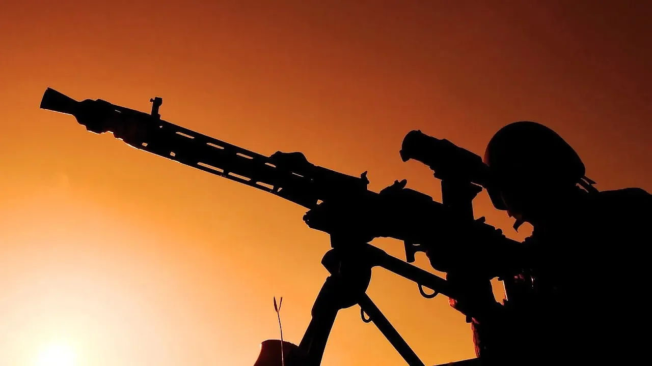 Irak ve Suriye'de 13 terörist etkisiz hale getirildi