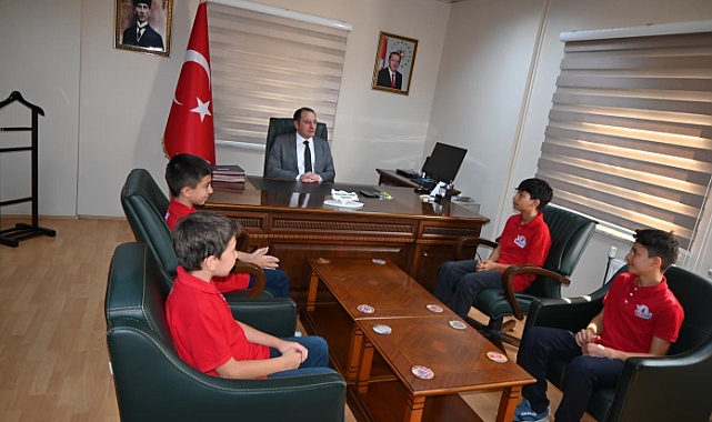 Küçük Mucitler Kaymakam Türker’i Ziyaret Etti