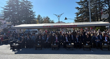 Çay’da Cumhuriyet Bayramı Coşkuyla Kutlandı