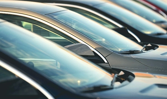 Otomobil ve hafif ticari araç pazarı 10 ayda yüzde 10 büyüdü