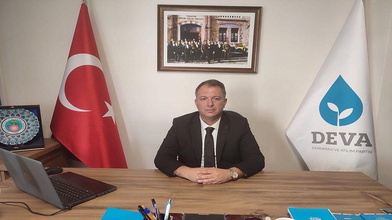 Kocatürk; Eber Gölü Göz Göre Göre Öldürülüyor