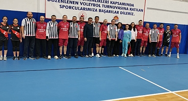Voleybol Turnuvası Başladı