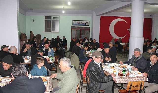 Karacaören Belediyesi İftar Yemeği Verdi