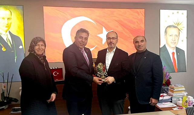 Ak Parti Heyetinden Sağlık Müdürüne Ziyaret