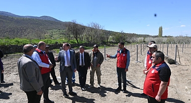 Kaymakam Türker Böğürtlen Fide Teslim Programına Katıldı
