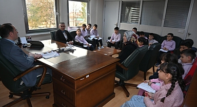 Minikler’ den Kaymakama Ziyaret