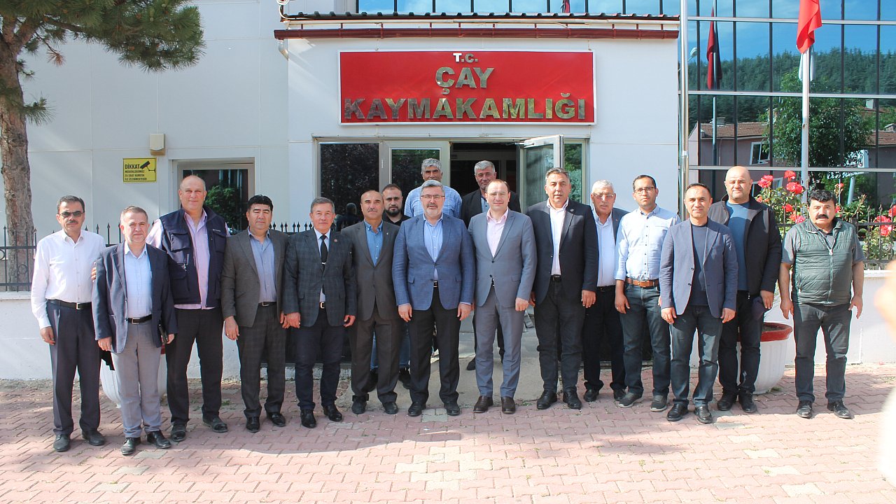 Vekil Özkaya Çay Kaymakamını Ziyaret Etti